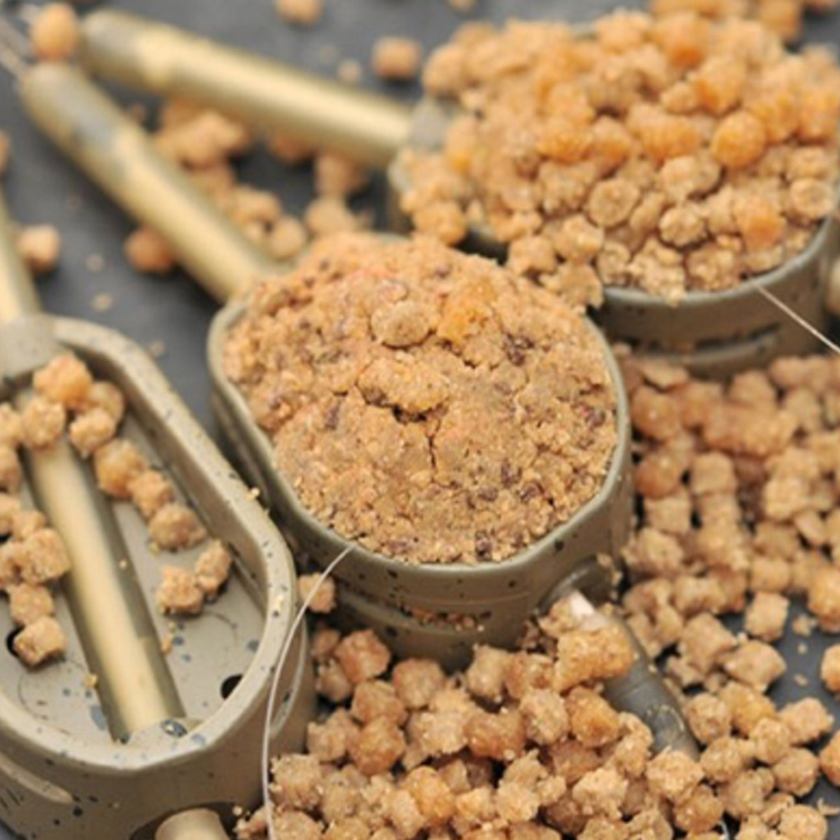 Guru Hybrid In-line Feeder Large